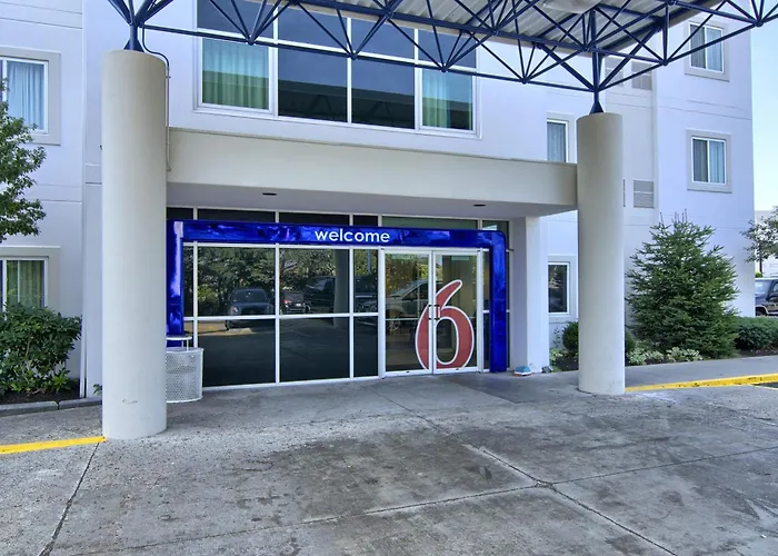 Pets Allowed Hotel Motel 6-Portsmouth, Nh